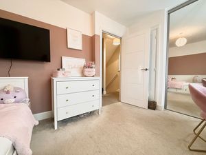 Photo 5- click for photo gallery